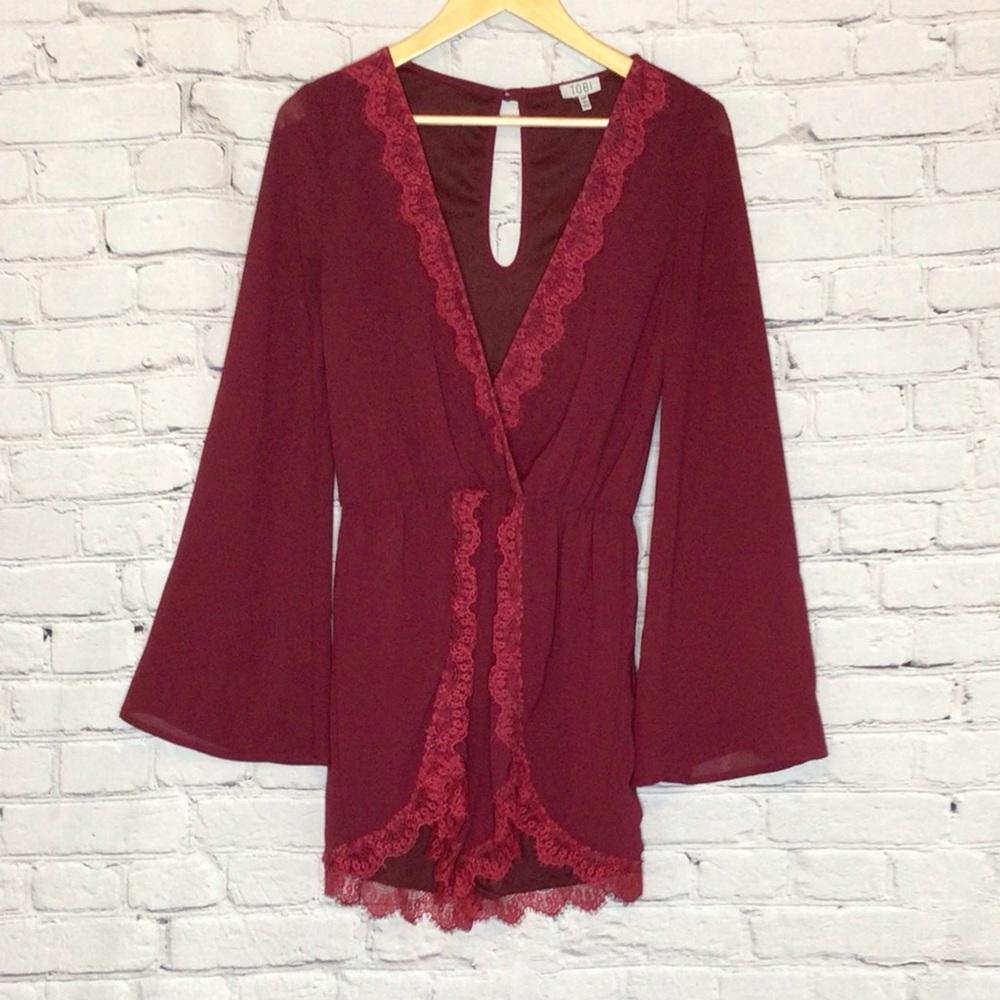 TOBI Romper Burgundy Long Sheer Sleeve Surplice V-Neck Lace Trim Small
